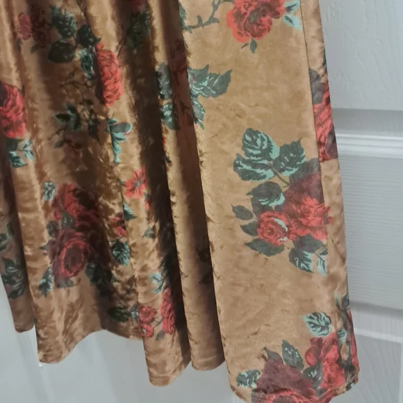 Modcloth Velvet Feel Gold Floral Midi Dress - Picture 2 of 8